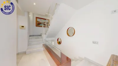 Penthouse on Calle de la Garrofa photo 20