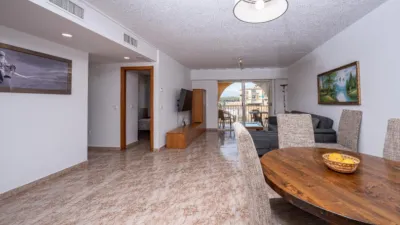 Apartment on Carrer de Nou d'Octubre photo 3