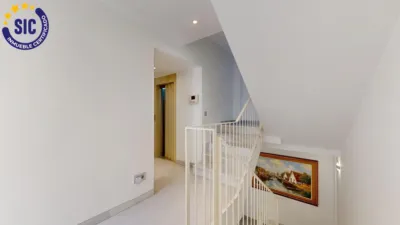 Penthouse on Calle de la Garrofa photo 41