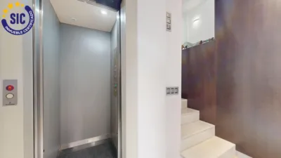 Penthouse on Calle de la Garrofa photo 12