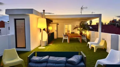 Townhouse on Eugenia Viñes Street photo 35