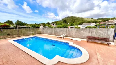 Chalet on Carrer d'Amadeu Vives photo 34