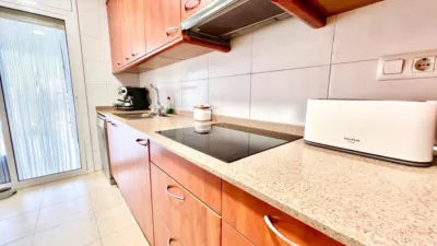 Chalet on Carrer d'Amadeu Vives photo 9