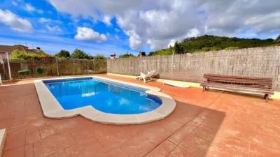 Chalet on Carrer d'Amadeu Vives photo 4