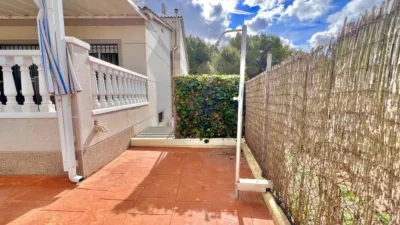 Chalet on Carrer d'Amadeu Vives photo 30