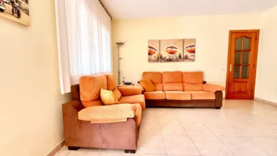 Chalet on Carrer d'Amadeu Vives photo 8