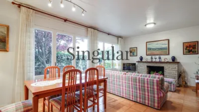 Chalet in Les Lluminetes photo 6