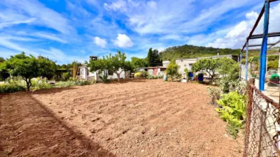 Chalet on Carrer d'Amadeu Vives photo 31