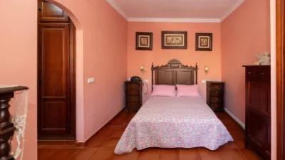 Chalet en calle Alcaudon photo 18