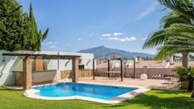Chalet on Pico del Naranco Street photo 16