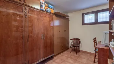 House on Mariana Pineda Street photo 42