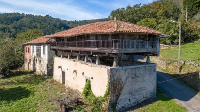 Casa – Salas, Polés - Vista 2