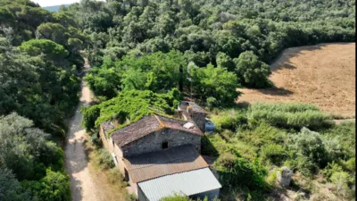 Rustic farm on Calle Masia Cal Rull Afueras, No. 6 photo 4