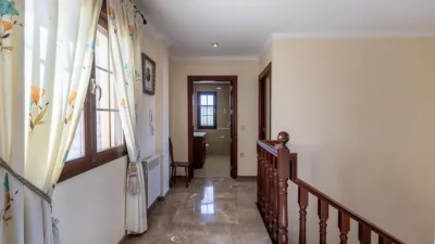 House on Mariana Pineda Street photo 40