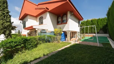 Chalet in Urbanización El Puntal 2 photo 3
