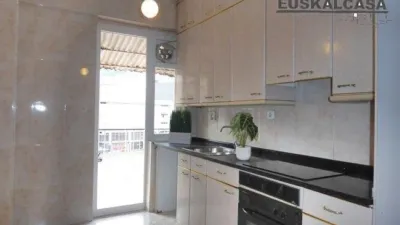 Piso en Ametzola photo 3