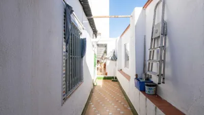 House on San Luis Street photo 25