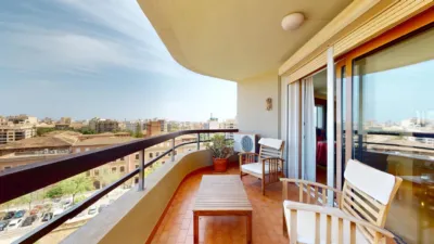Apartment on Carrer de Miquel Sants Oliver photo 14