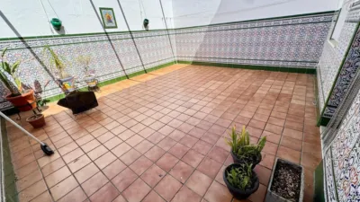 Terraced House in the Centre photo 14