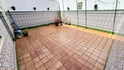 Terraced House in the Centre photo 13