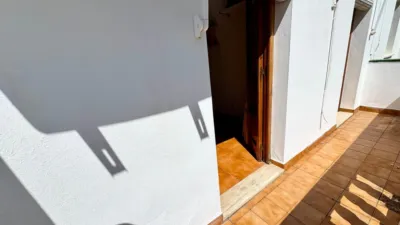 Terraced House in the Centre photo 28