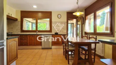 Chalet in Deulofeu photo 12