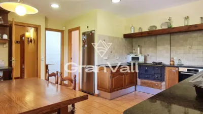 Chalet in Deulofeu photo 14