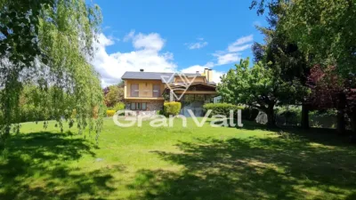 Chalet in Deulofeu photo 2
