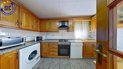 Flat on Carrer de la Isla Cabrera photo 6