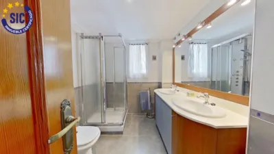 Flat on Carrer de la Isla Cabrera photo 31
