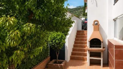 Chalet in Urbanización El Puntal 2 photo 4