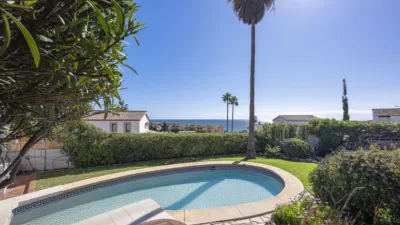 Chalet on Calle Cl El Burgo del Faro photo 8
