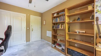 Chalet on Calle Cl El Burgo del Faro photo 33