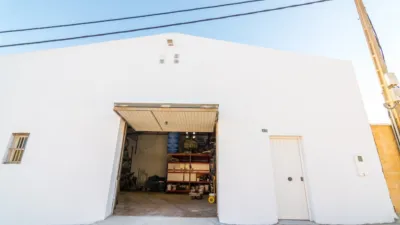 Chalet en venta en Calle Nivel, Núcleo Urbano-Urbanizaciones (Chiclana de la Frontera) de 225.000 €