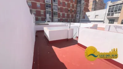 Piso en venta en La Caleta - La Viña, La Caleta-La Viña (Cádiz Capital) de 140.000 €