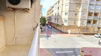 Pis – Guardamar del Segura, Urbanització Pinar de Guardamar - Més