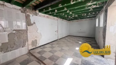 Piso en venta en La Caleta - La Viña, La Caleta-La Viña (Cádiz Capital) de 140.000 €
