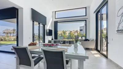 Chalet on Avenida de Palomares photo 42