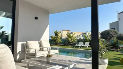 Chalet on Avenida de Palomares photo 12