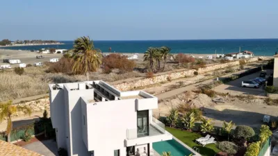 Chalet on Avenida de Palomares photo 2