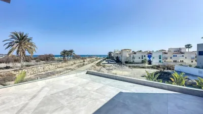 Chalet on Avenida de Palomares photo 24