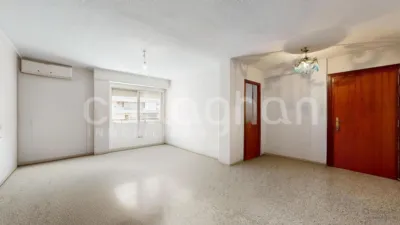 Flat on Carrer de la Santa Cruz de la Zarza photo 4