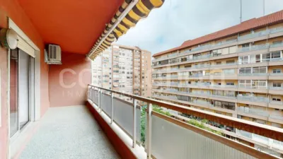 Flat on Carrer de la Santa Cruz de la Zarza photo 3