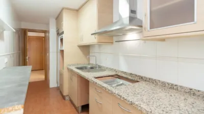 Piso en calle Escribano Valderas photo 5