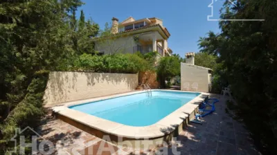 Chalet in Carrer dels Serrans photo 2