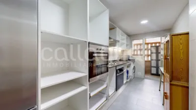 Flat on Carrer de la Santa Cruz de la Zarza photo 19