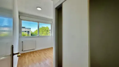Apartment on Pablo Palazuelo Street photo 12