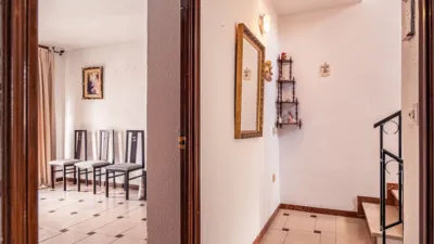 House on Calle Real photo 13