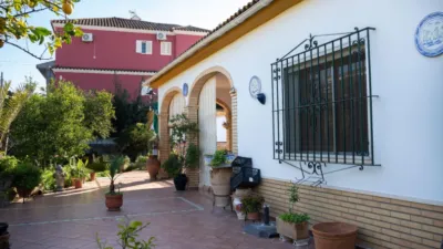 Chalet on Calle Manuel Causse Sales photo 8