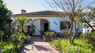 Chalet on Calle Manuel Causse Sales photo 4